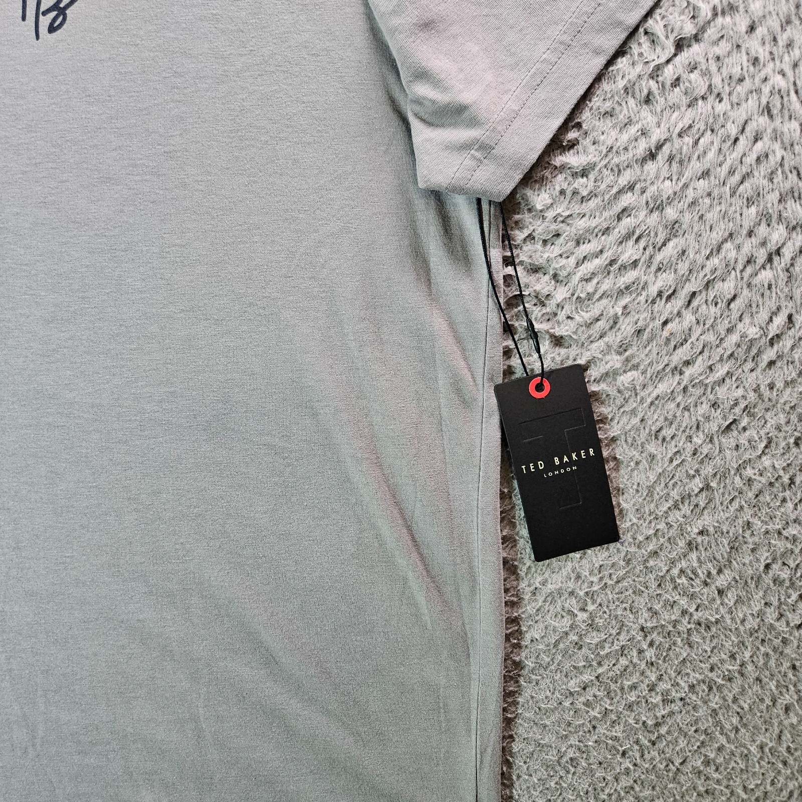 NWT Ted Baker London Tee T-Shirt Men XL Short Sleeve Leaf Print Gray Soft Comfy gallery