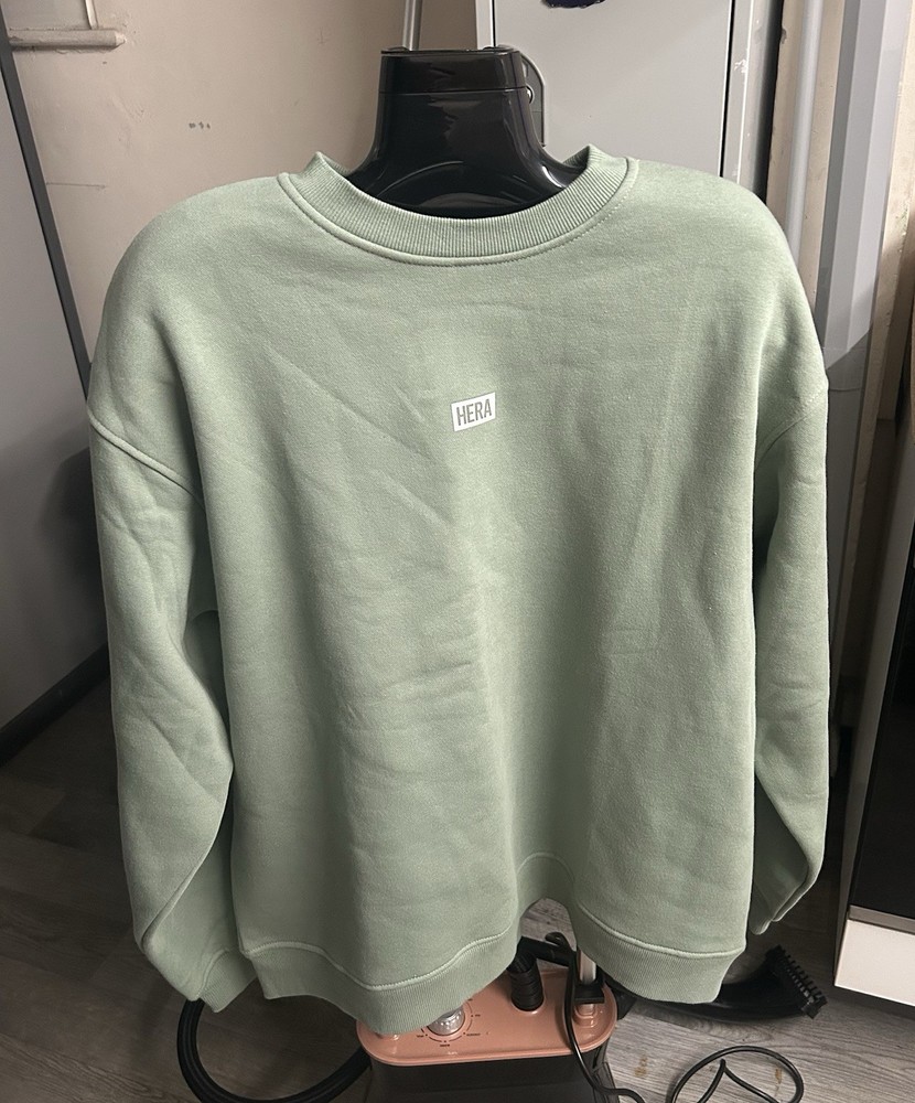 HERA – Crewneck Sweatshirt – Sage Green – Size L – Oversized Fit – BRAND NEW