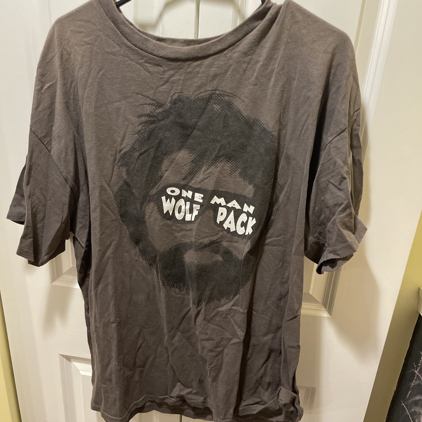 Hangover Mens T-Shirt –  “One Man Wolf Pack” Face Image XL Men