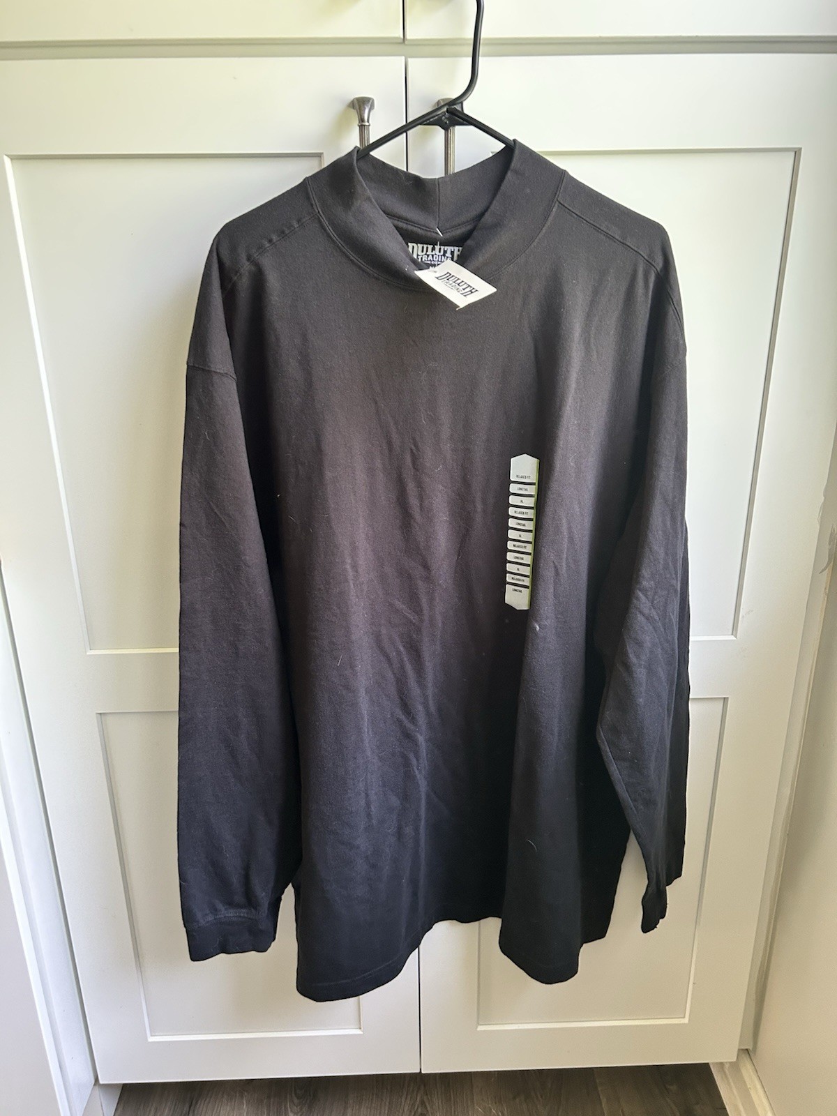 Duluth Trading Co. Men's XL Black Long Sleeve Crew Neck Longtail Relaxed Tee gallery