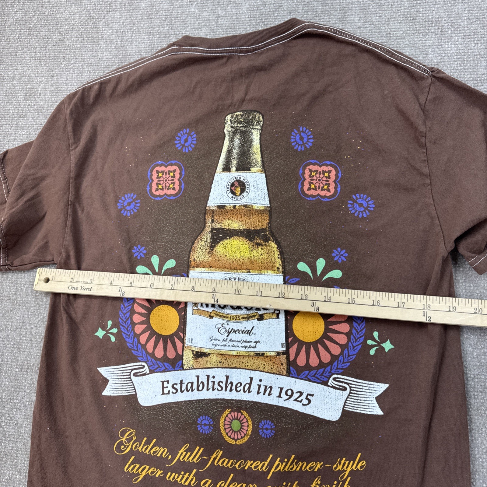 Medium White T-Shirt Modelo Graphic Beer Men's Short Sleeve gallery