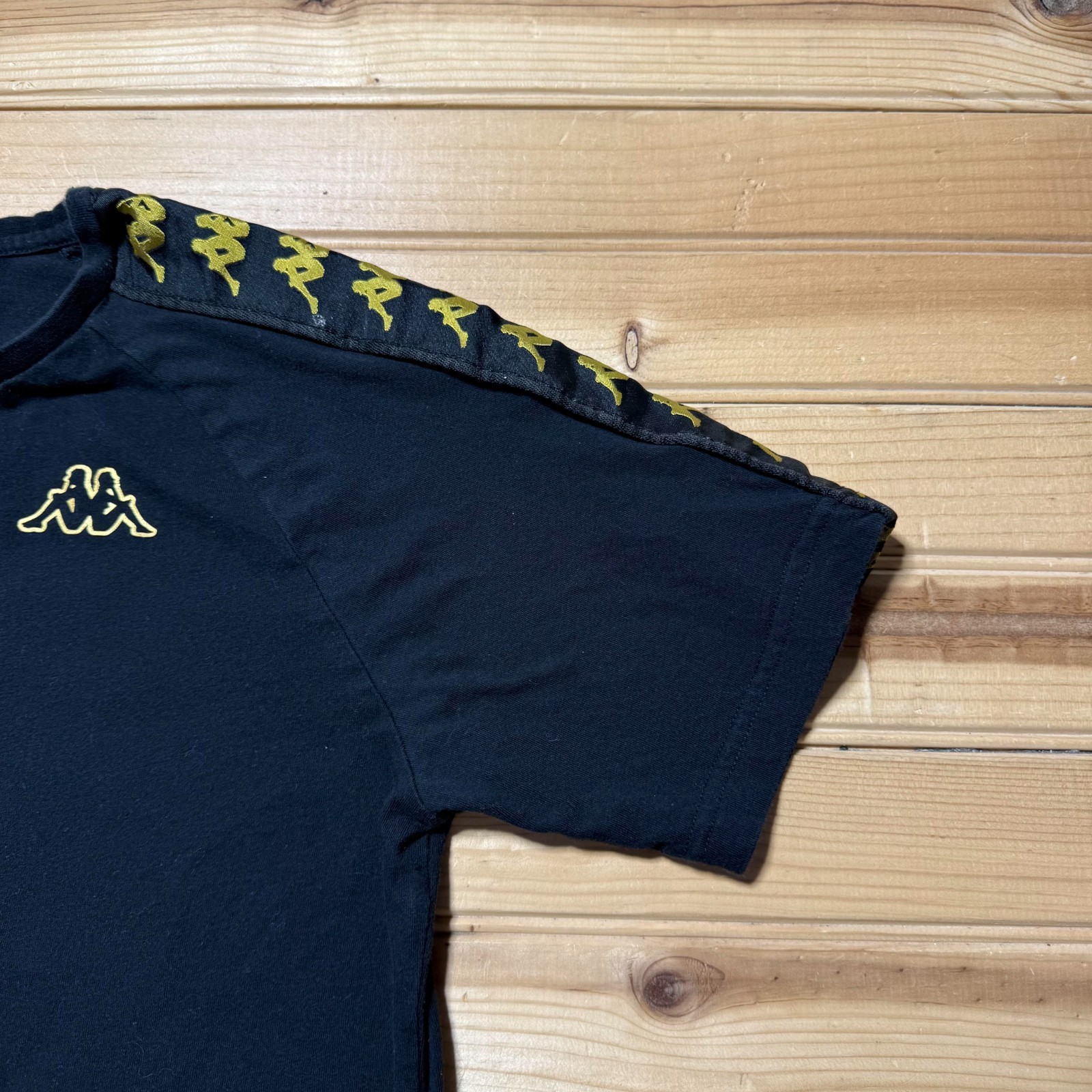 Kappa Banda Omini Logo Taped Sleeves Slim Fit Streetwear Urban T-Shirt - Small gallery