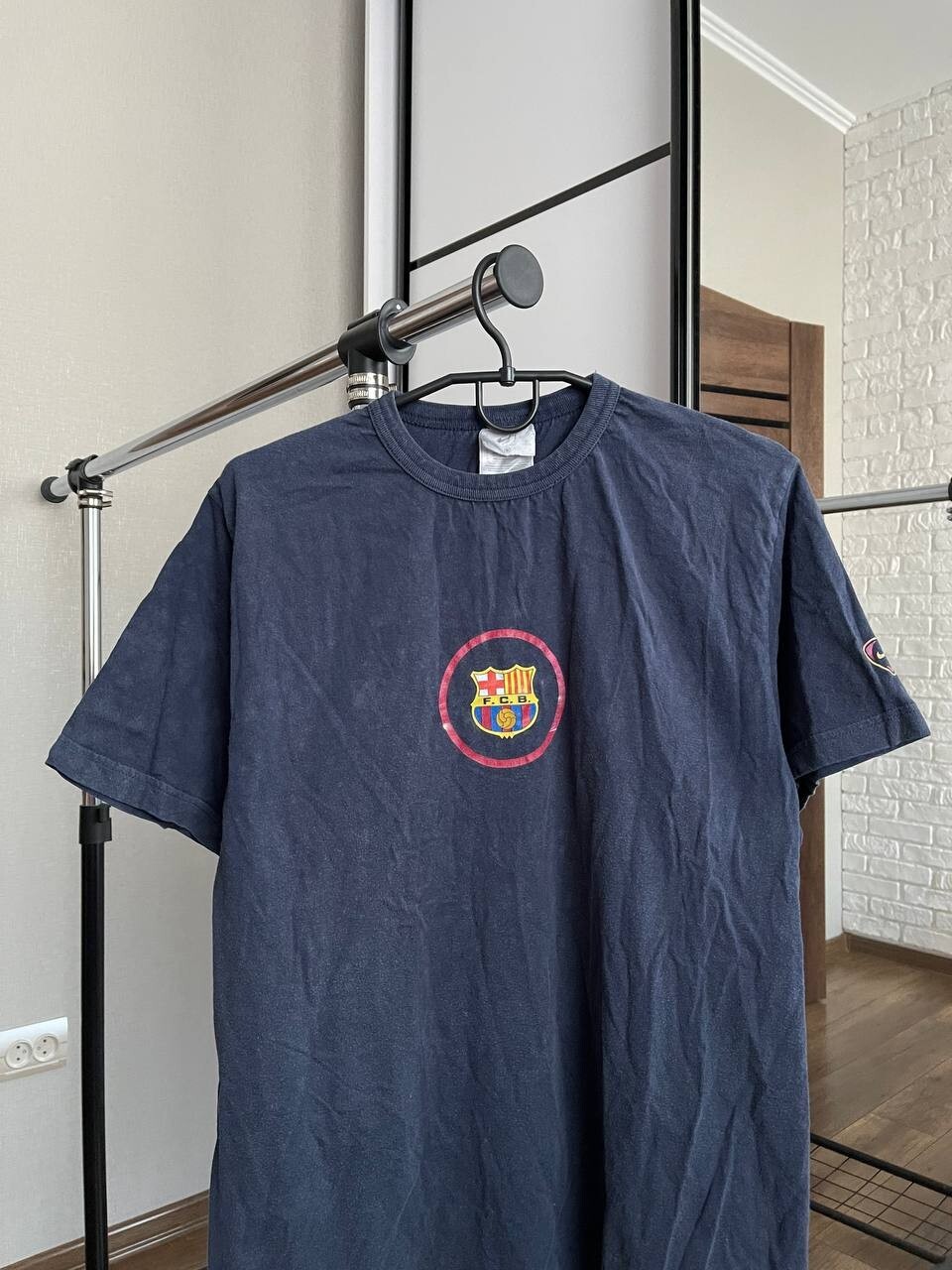 Nike FC Barcelona Vintage T-Shirt Tee 90s 2000s Size M gallery