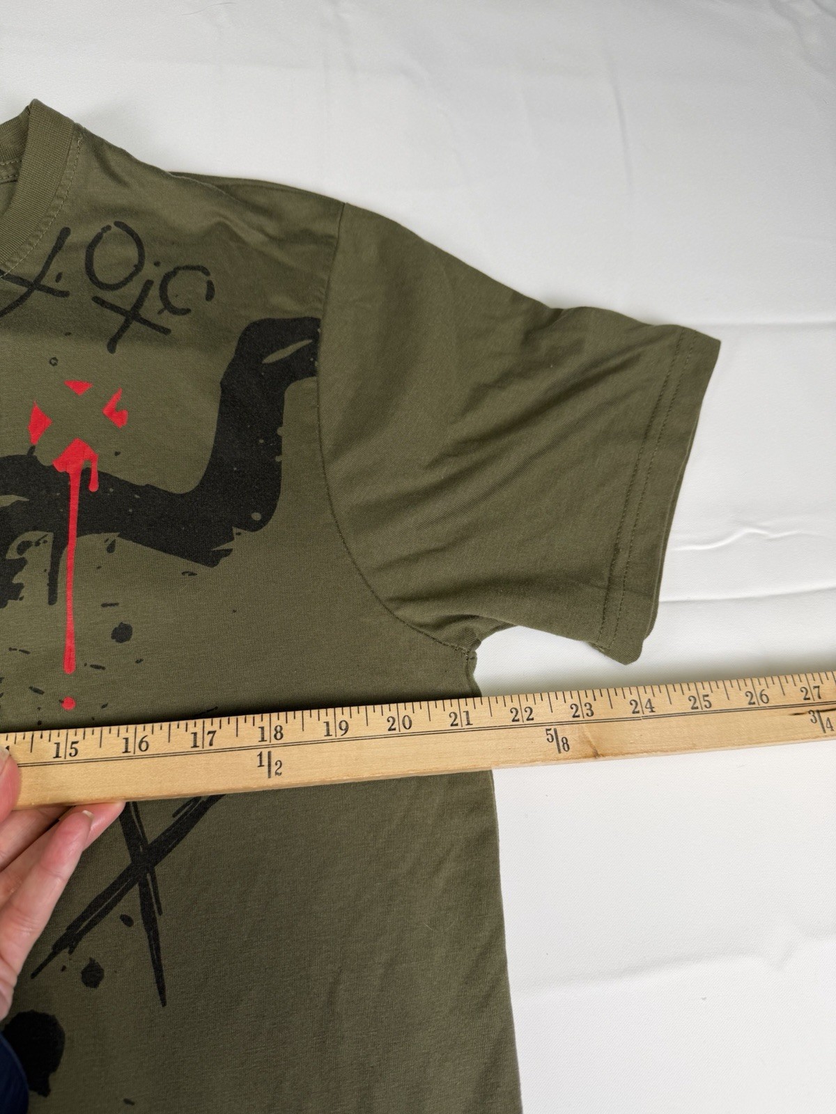 South Pole Men's XL Olive green Graffiti SS Crew Neck Legend Bear gallery