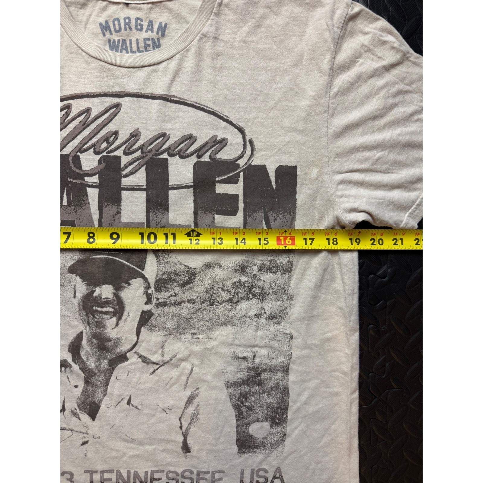 Morgan Wallen Graphic T-Shirt Mens Small Tan Tennessee Est 1993 Country Music gallery