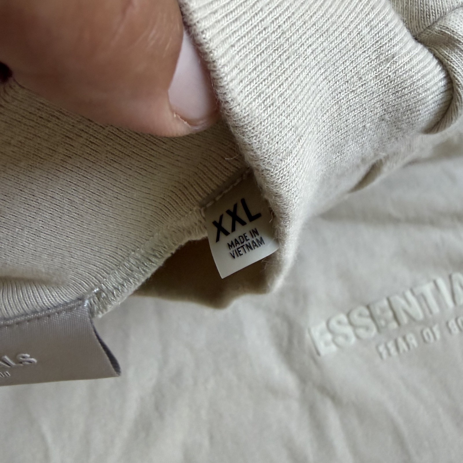Essentials Fear Of God Beige Logo Men's Tee size XXL in GUC gallery