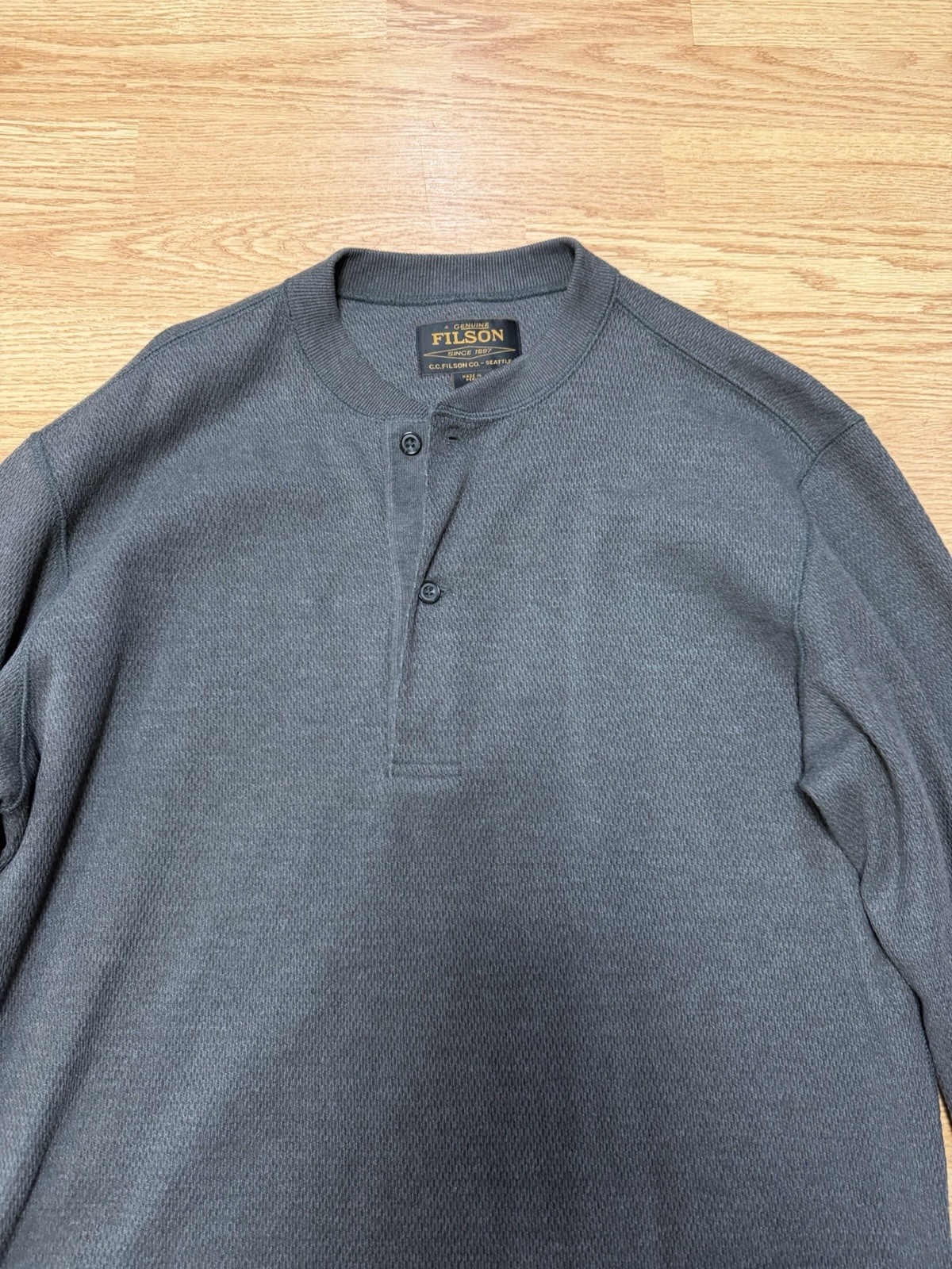 Men’s Filson Waffle Knit Thermal Henley Grey Size Medium gallery