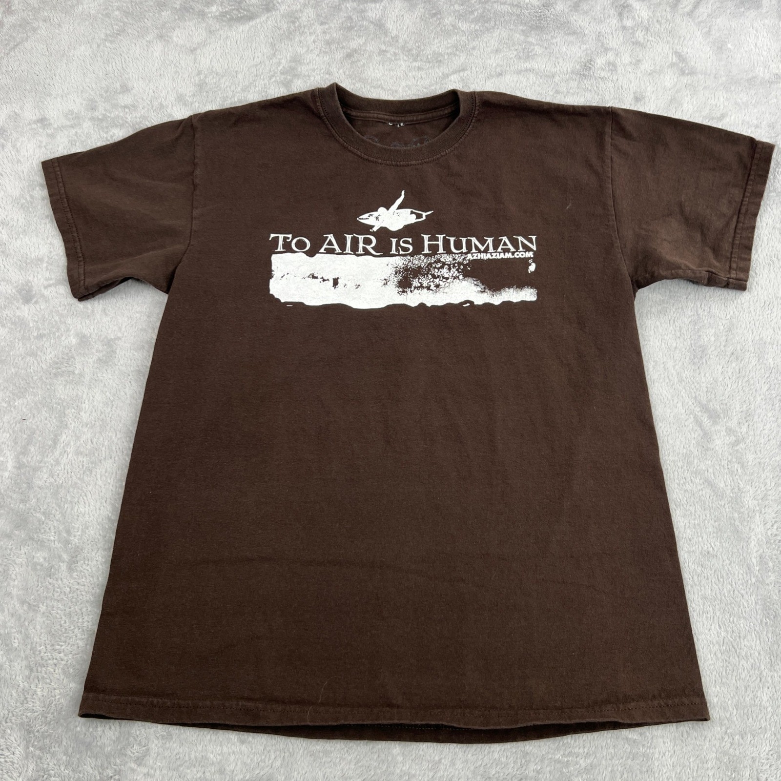Azhiaziam To Air Is Human Graphic T-Shirt M Brown Men Surf Skate Streetwear gallery