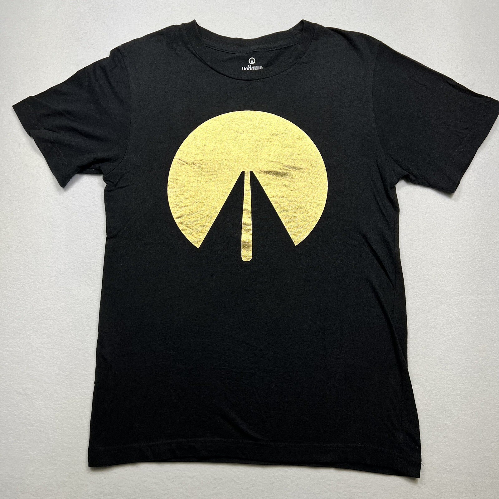 UNKNWN Lebron James Gold Black Invert Logo Jersey T-Shirt #6 Sz Small gallery