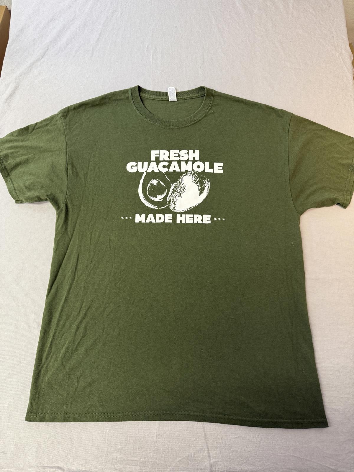 Del Taco Employee T-shirt Fresh Guacamole Guac Your World XL gallery