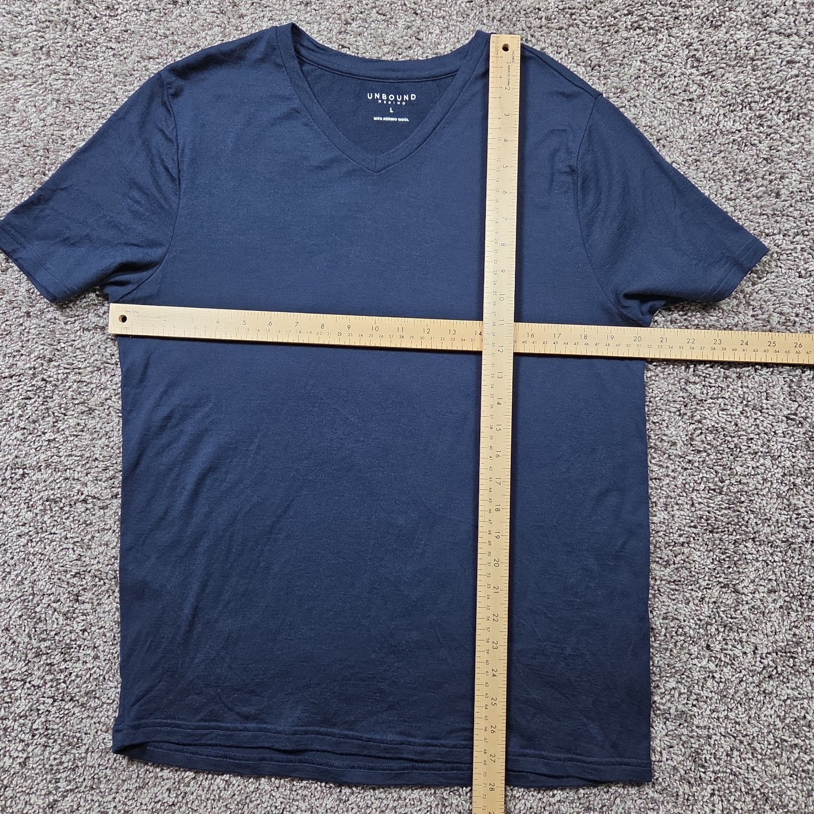 UNBOUND Shirt Men's Large Dark Blue 100% Merino Fine Wool V-Neck Jersey T-Shirt gallery