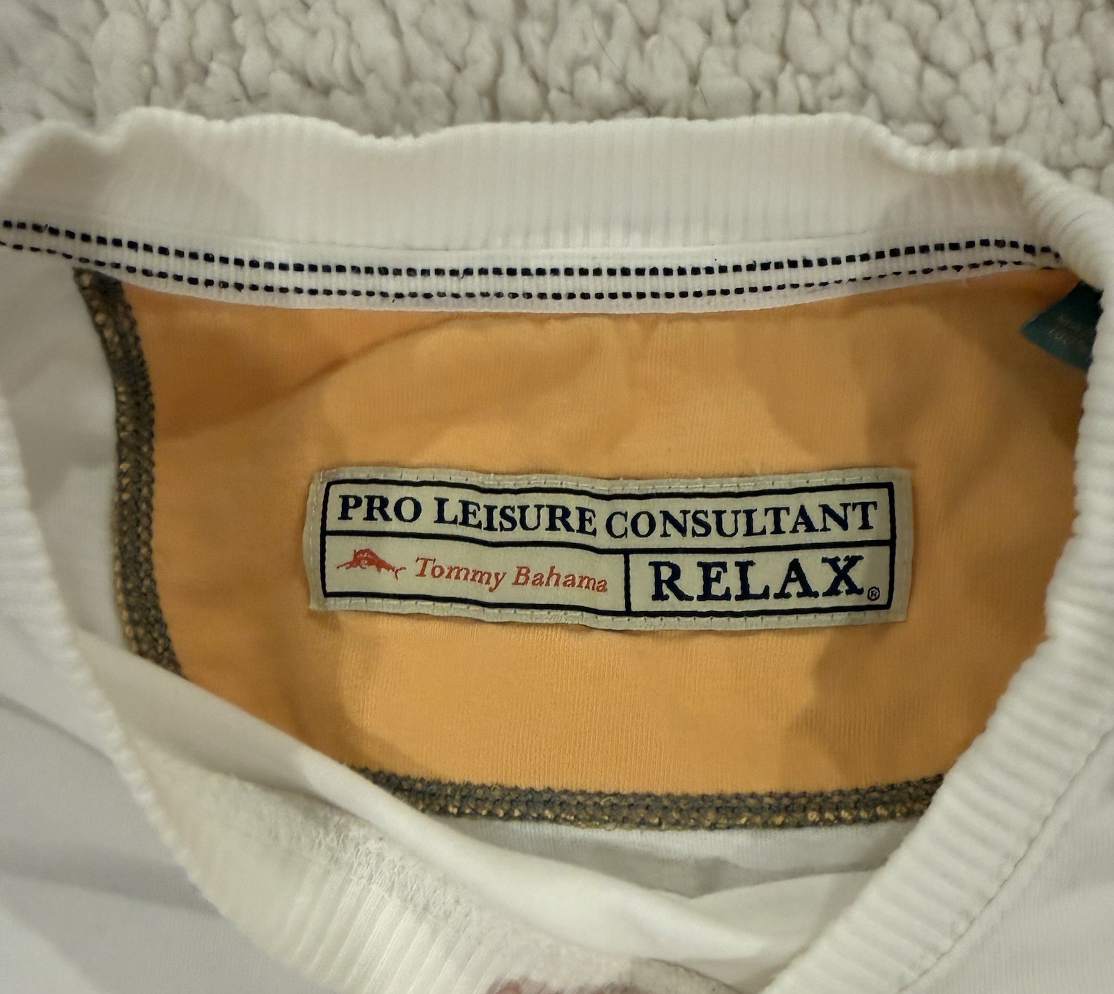 Tommy Bahama Cream Lightweight Crew Pullover Sz Large Marlin Fishing L/S T-Shirt gallery