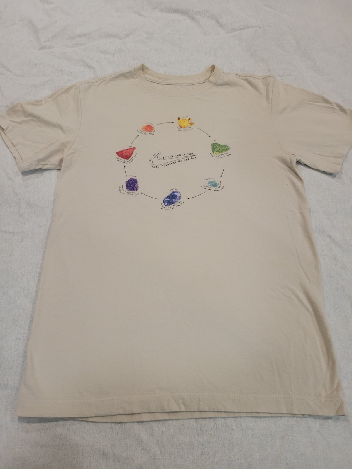 NIKE Energy Flow Gems T-Shirt sz Small Light Bone gallery