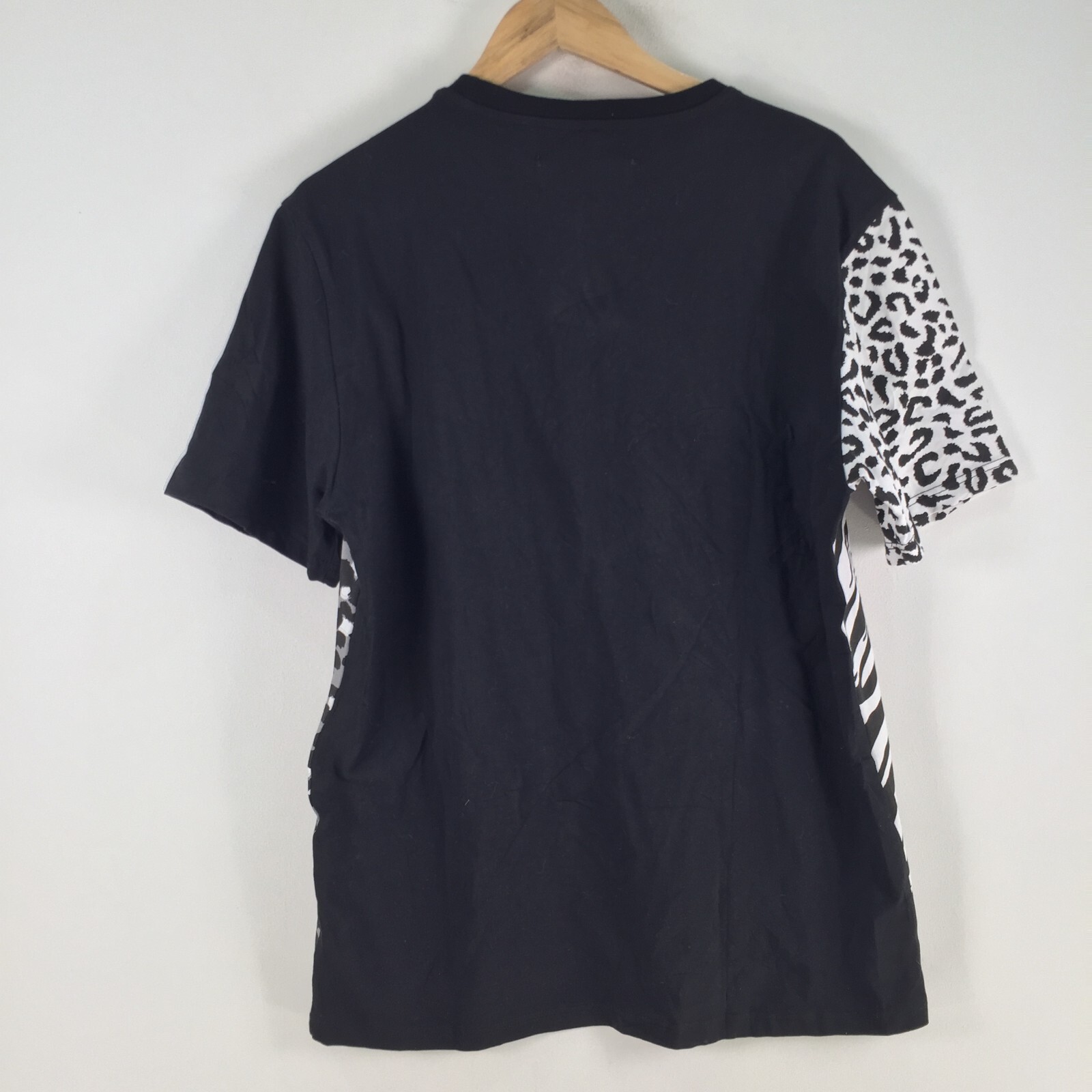 Black pyramid mens t shirt size L animal print short sleeve black white 099798 gallery