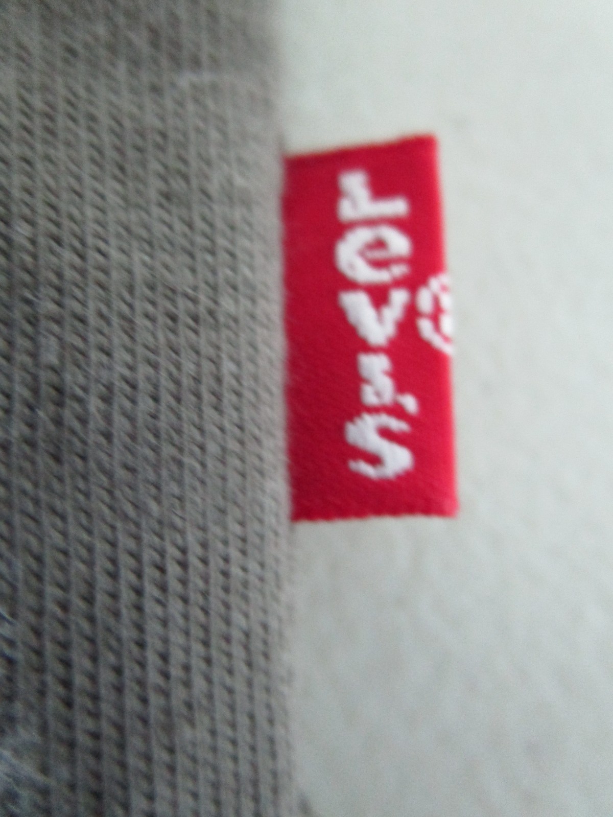 LEVI'S MEN'S SHORT SLEEVE RELAXED FIT 100% COTTON EMBROIDERED T-SHIRT BROWN LARG gallery
