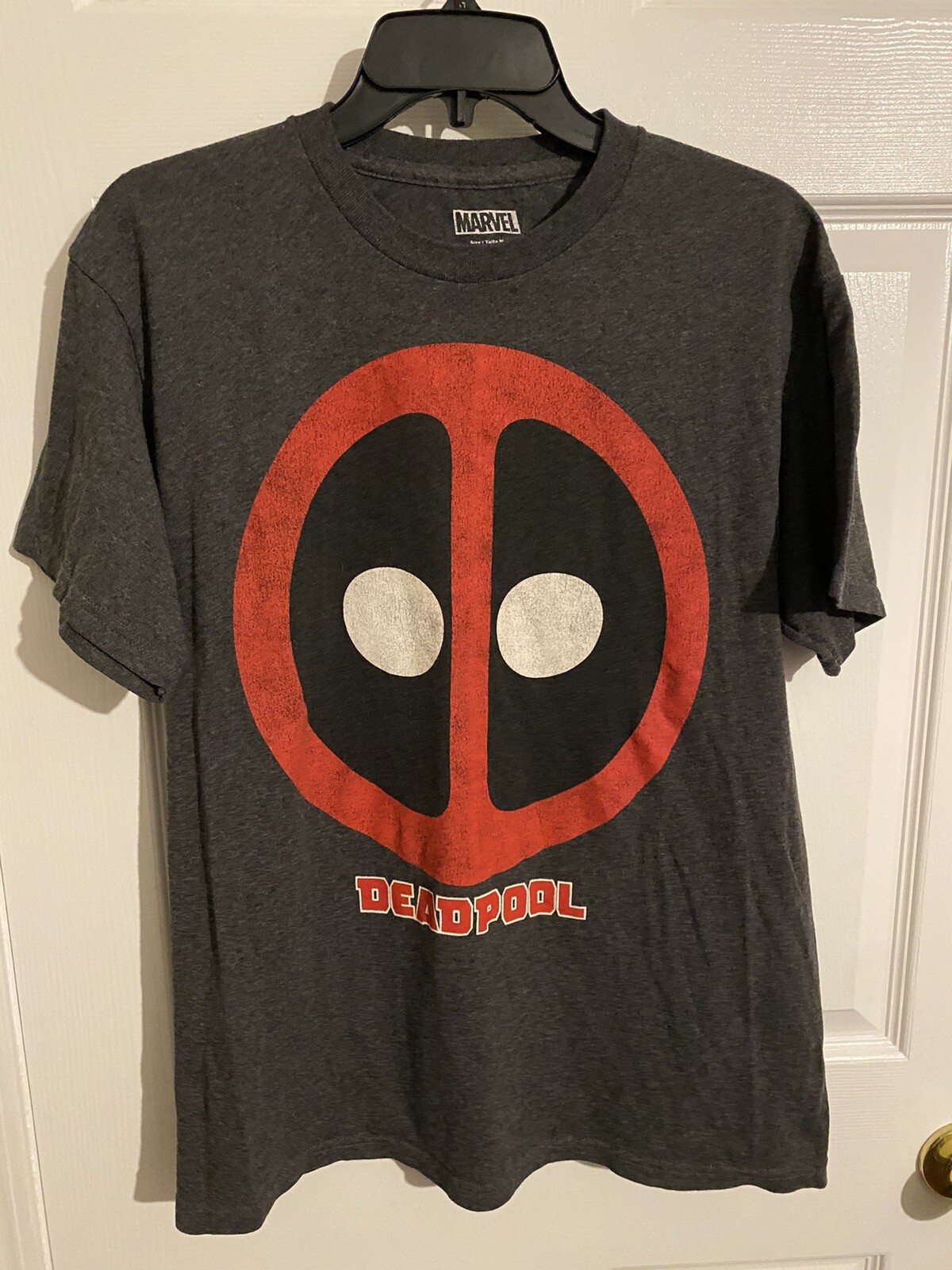 Marvel Deadpool T-Shirt Adult Medium Size Deadpool Logo Tee New Without Tags gallery