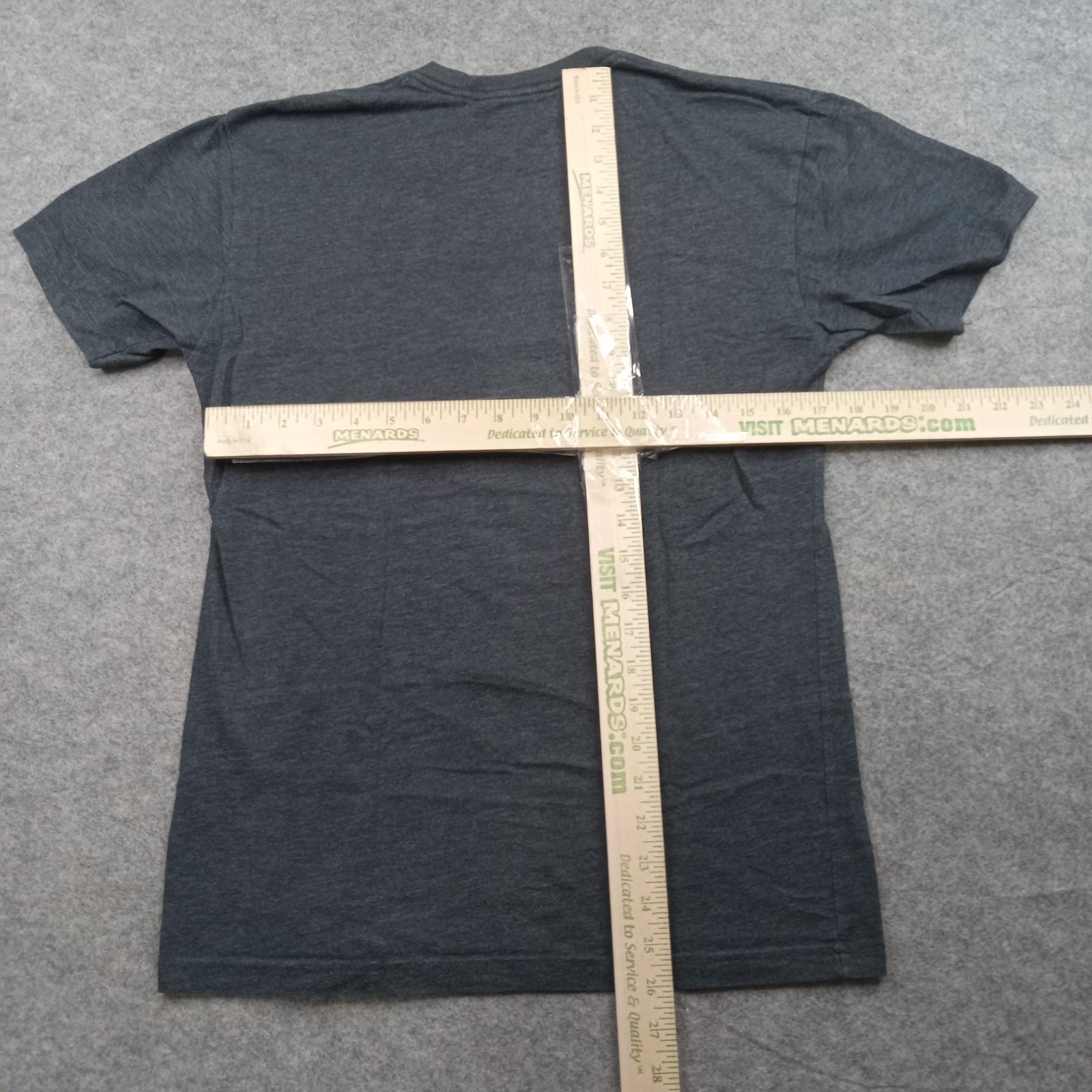 Riot Society Shirt Mens Small Charcoal Gray Bear Graphic Tee 50/50 Poly Cotton gallery