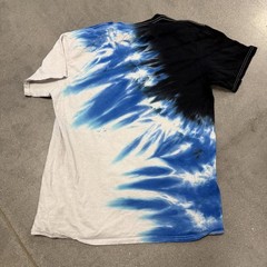Naruto Uzumaki Graphic Tee – Unique Tie-Dye Design Mens M