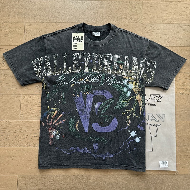 Vale Forever Washed Vintage Beaded Letter Graphic Round Neck T-Shirt gallery