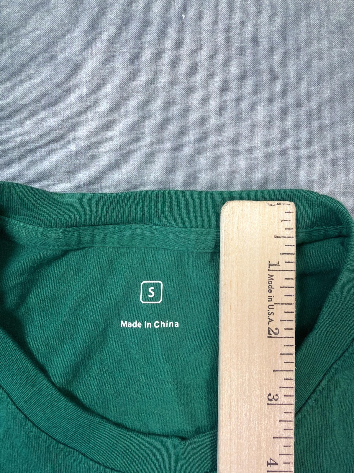 Apple Shirt Mens Small Green Logo Graphic Crew Neck Tee Tagless Technology gallery