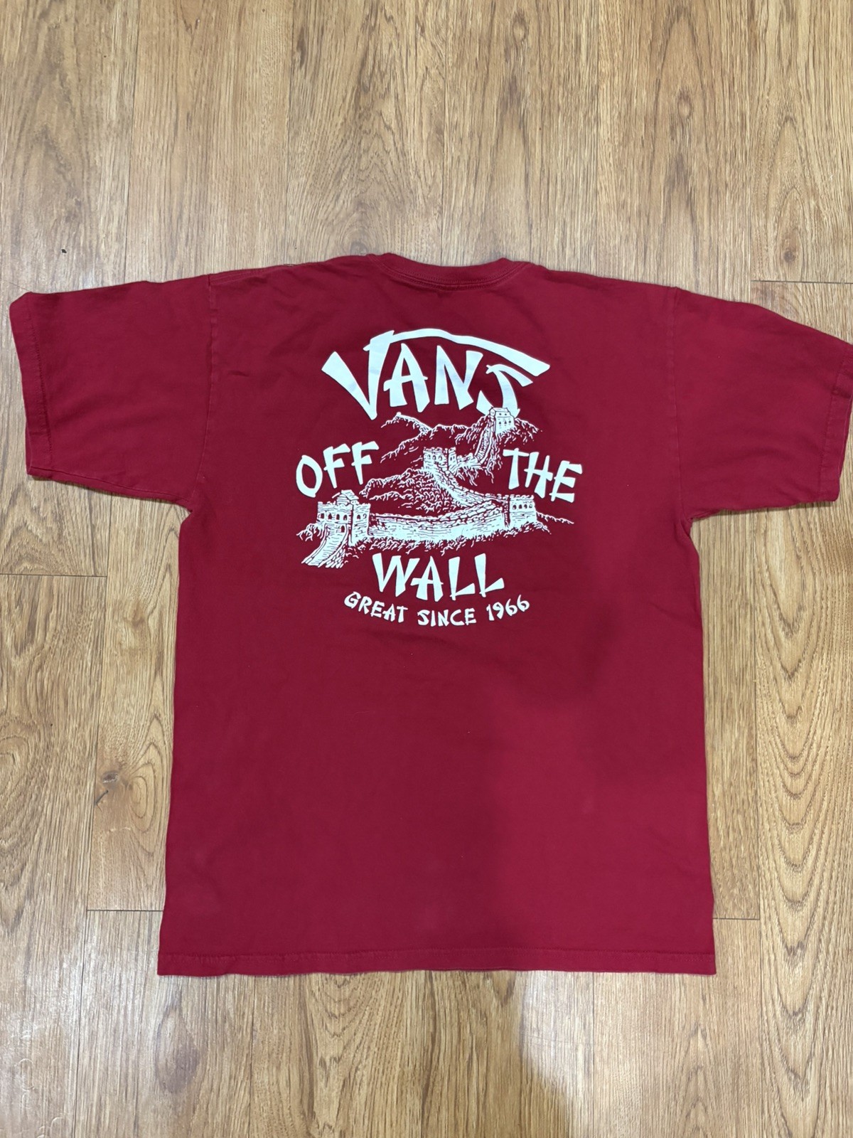 Vans Off The Wall Great Wall Of China Short Sleeve Red Men's T-Shirt Size Medium gallery