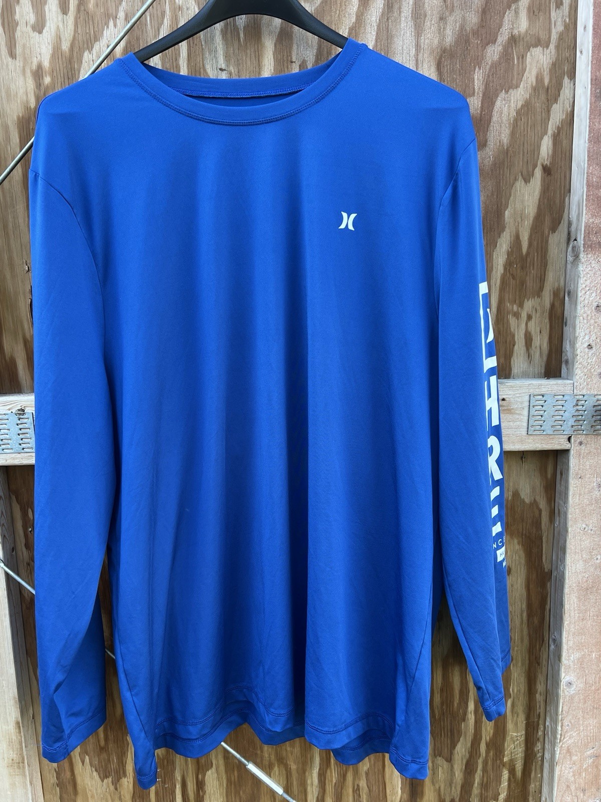 Hurley Set Of Men’s Long Sleeve Stretch UPF Shirt XXL One Blue One Red NWOT❗️