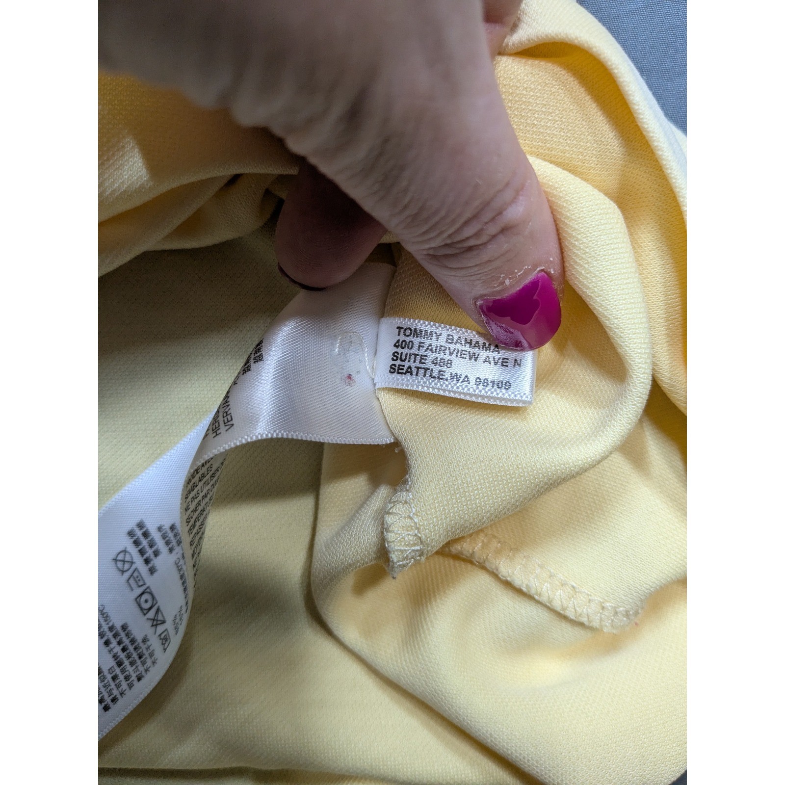 Tommy Bahama Mens Yellow Tencel Lyocell Blend Short Sleeve T-Shirt Size M gallery
