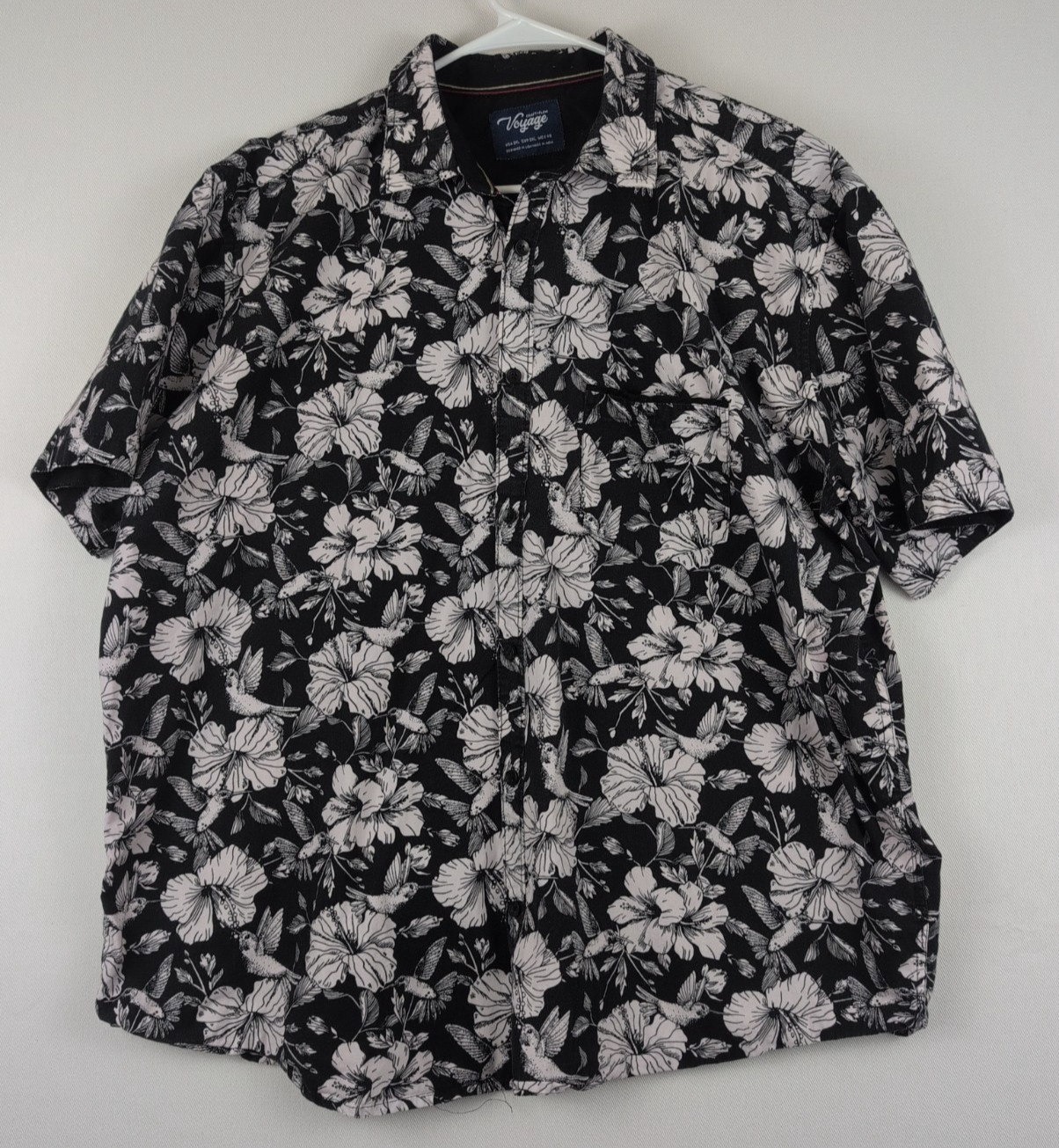 Voyage Craft + Flow Mens Size 2XL Black White Tropical Flowers Hawaiian Shirt