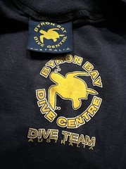 Byron Bay Co Dive Team Centre Center Australia T-Shirt Mens Med Turtle Dark Blue