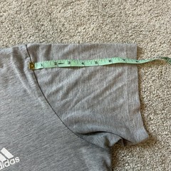 Adidas Gray Heather Men’s size L Athletic T-Shirt