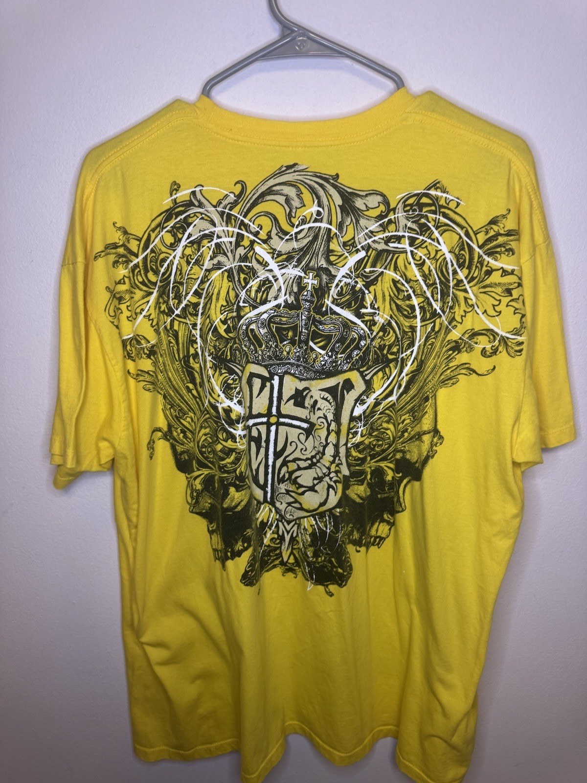 Vintage Y2K Skull Crown Graphic T-Shirt Yellow Size XL Streetwear Grunge gallery