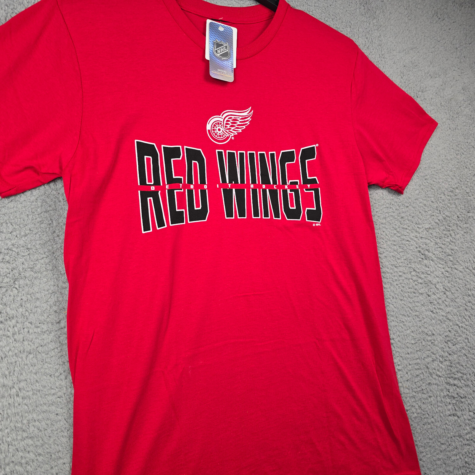 Detroit Red Wings Shirt Mens LARGE Red BLACK HOCKEY TOWN CASUAL NWT gallery