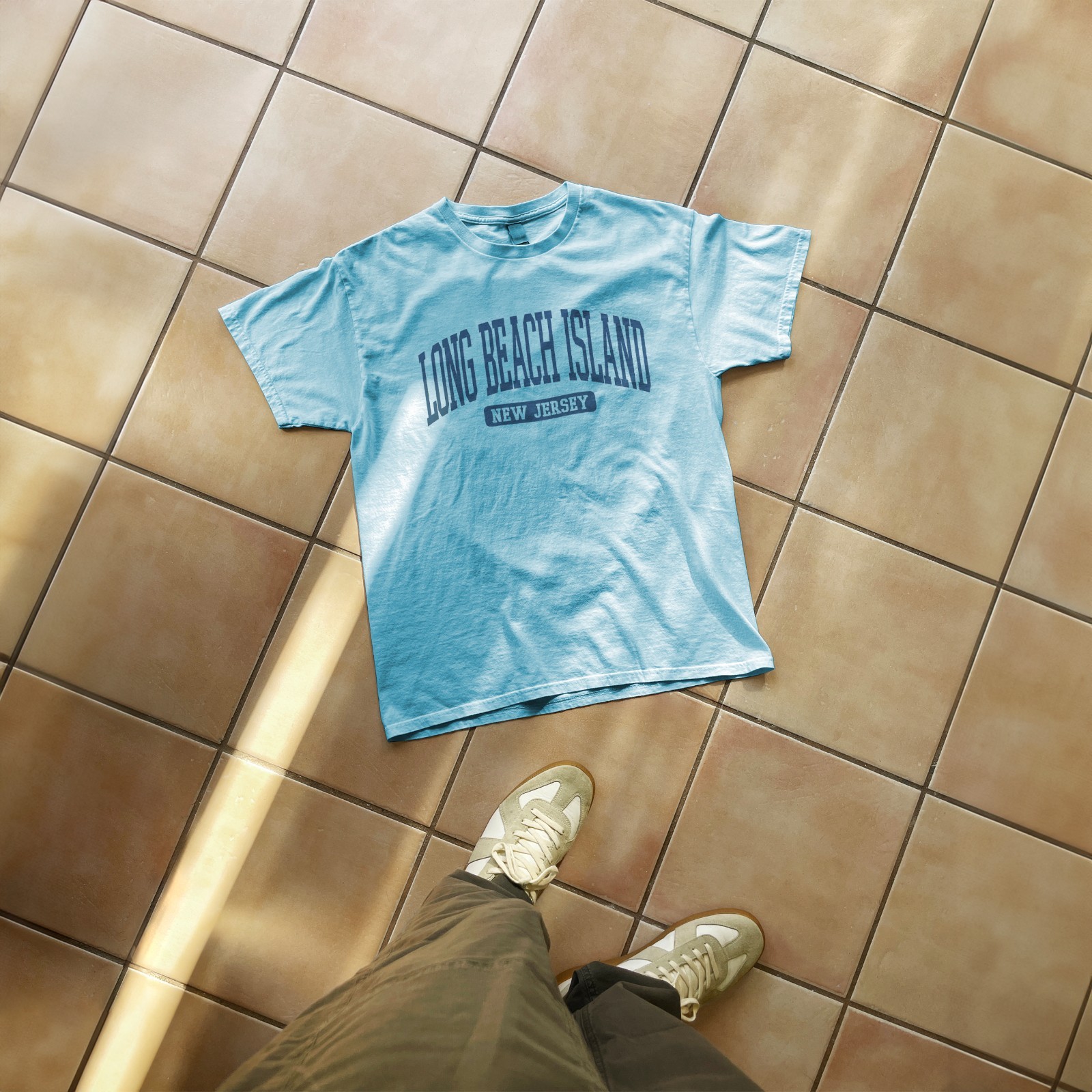 Long Beach Island New Jersey Souvenir Vintage, Minimalist T-Shirt Light Blue gallery