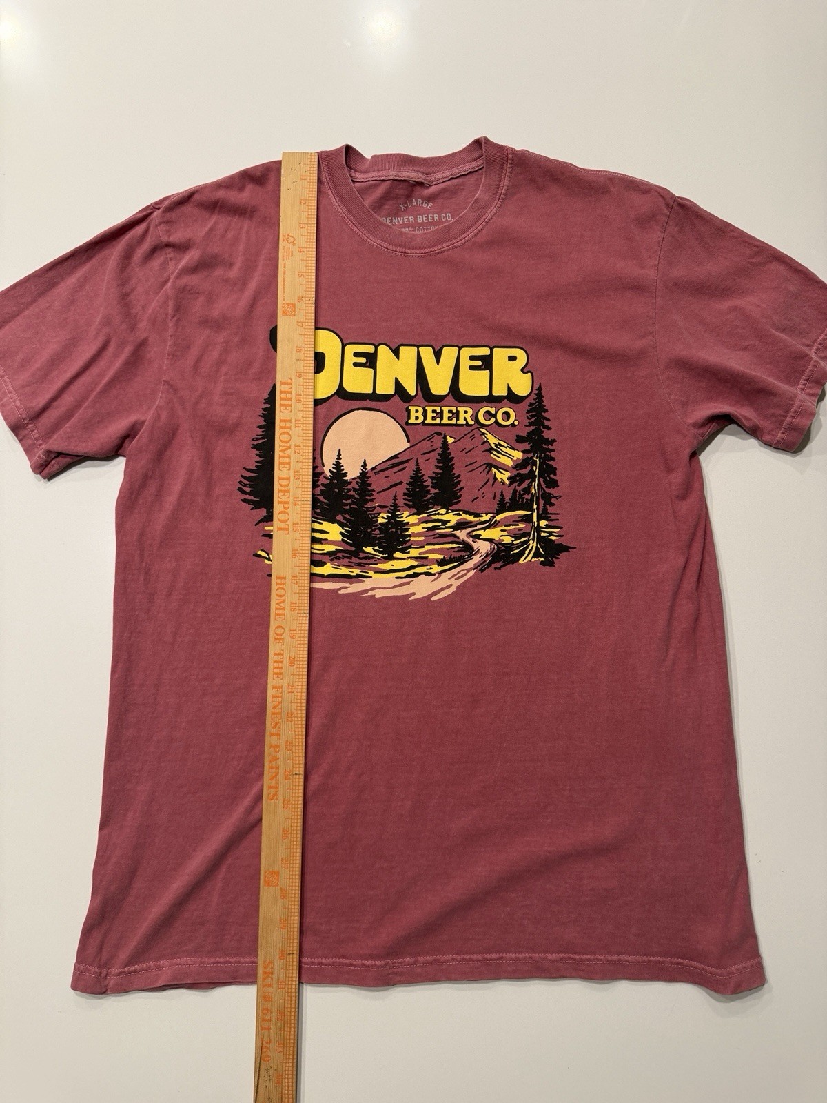 Denver Beer Co Graphic Tee Mountain Scene Washed Red XL Pre-Owned gallery