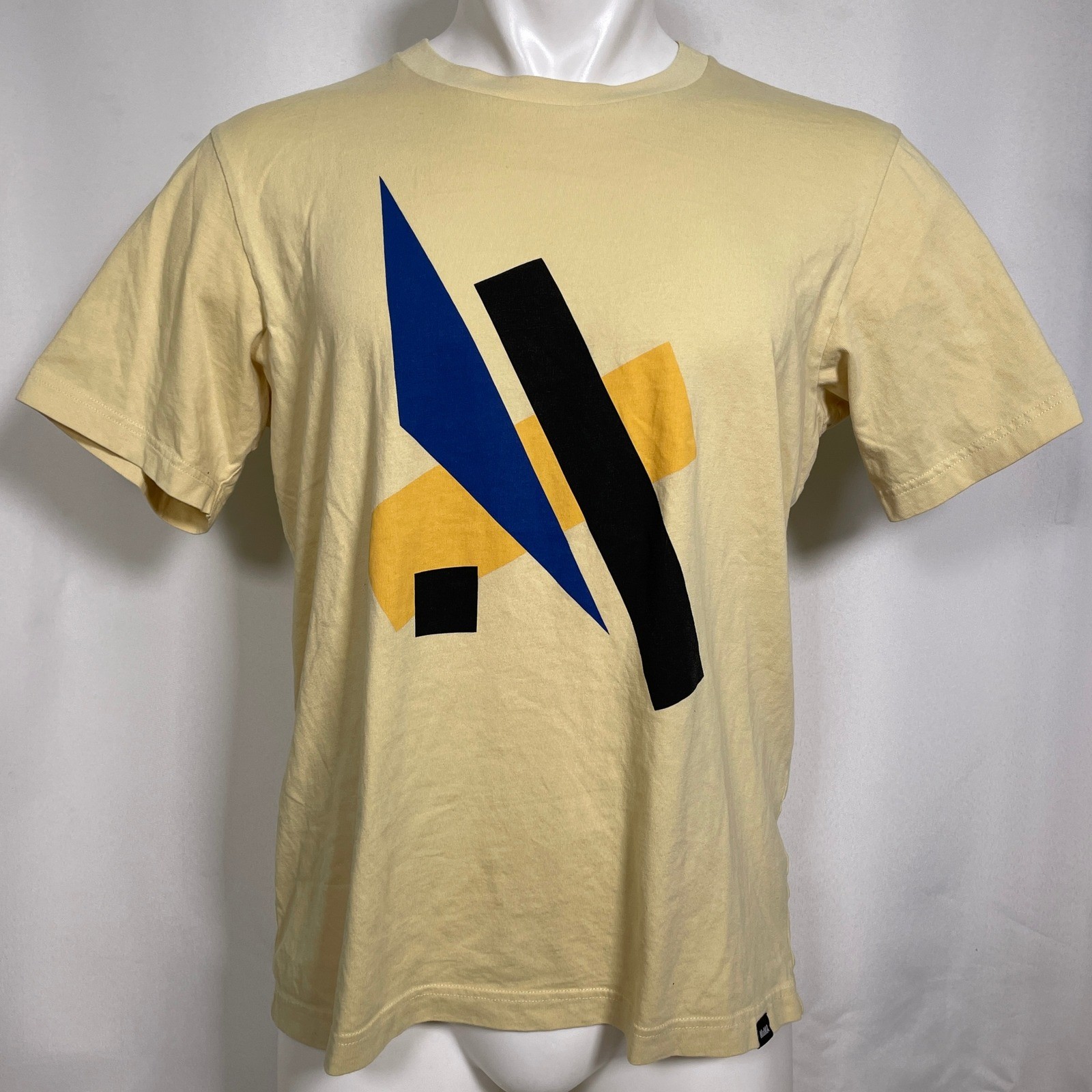 Uniqlo UT MoMA Liubov Popova Abstract Art Yellow T-Shirt Men's LARGE gallery
