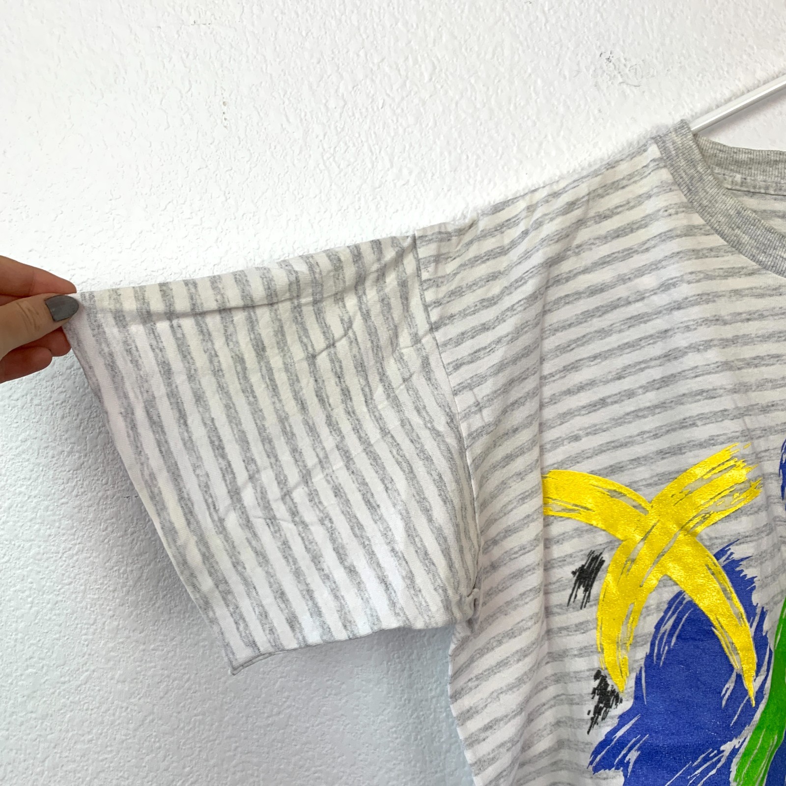 Vintage The Body Co. Gray Striped Abstract Artsy Tee T-Shirt One Size Fits All gallery