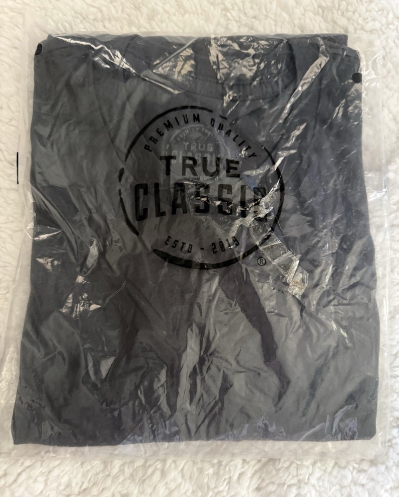 True Classic Carbon Crew Neck T-Shirt – Large