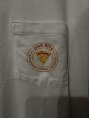 VINEYARD VINES X BARSTOOL “ONE BITE EVERYBODY KNOWS THE RULES” WHITE MEN’S L