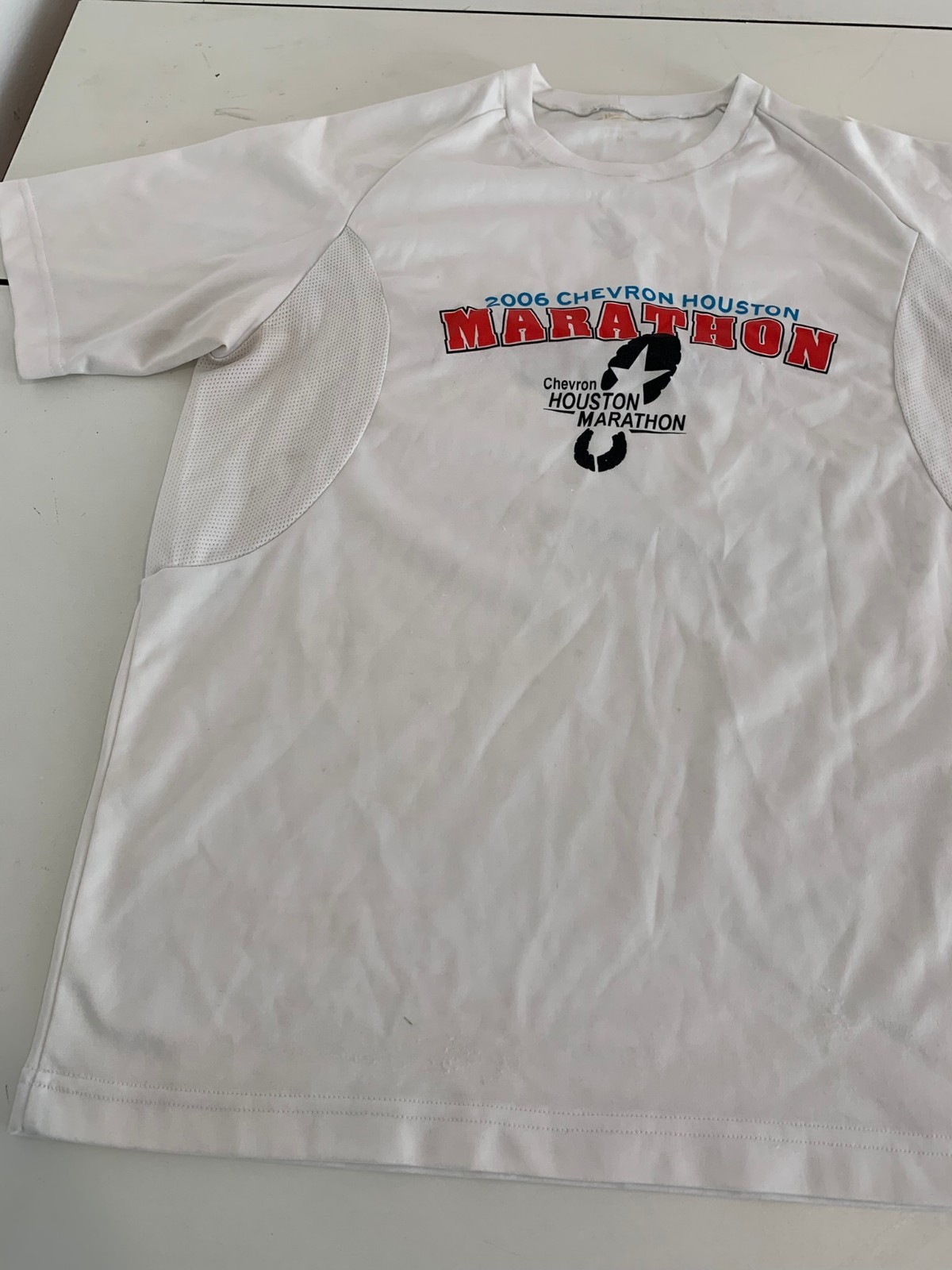Houston Marathon Shirt Large White 2006 Chevron 26.2 Mile Running Walking Race gallery