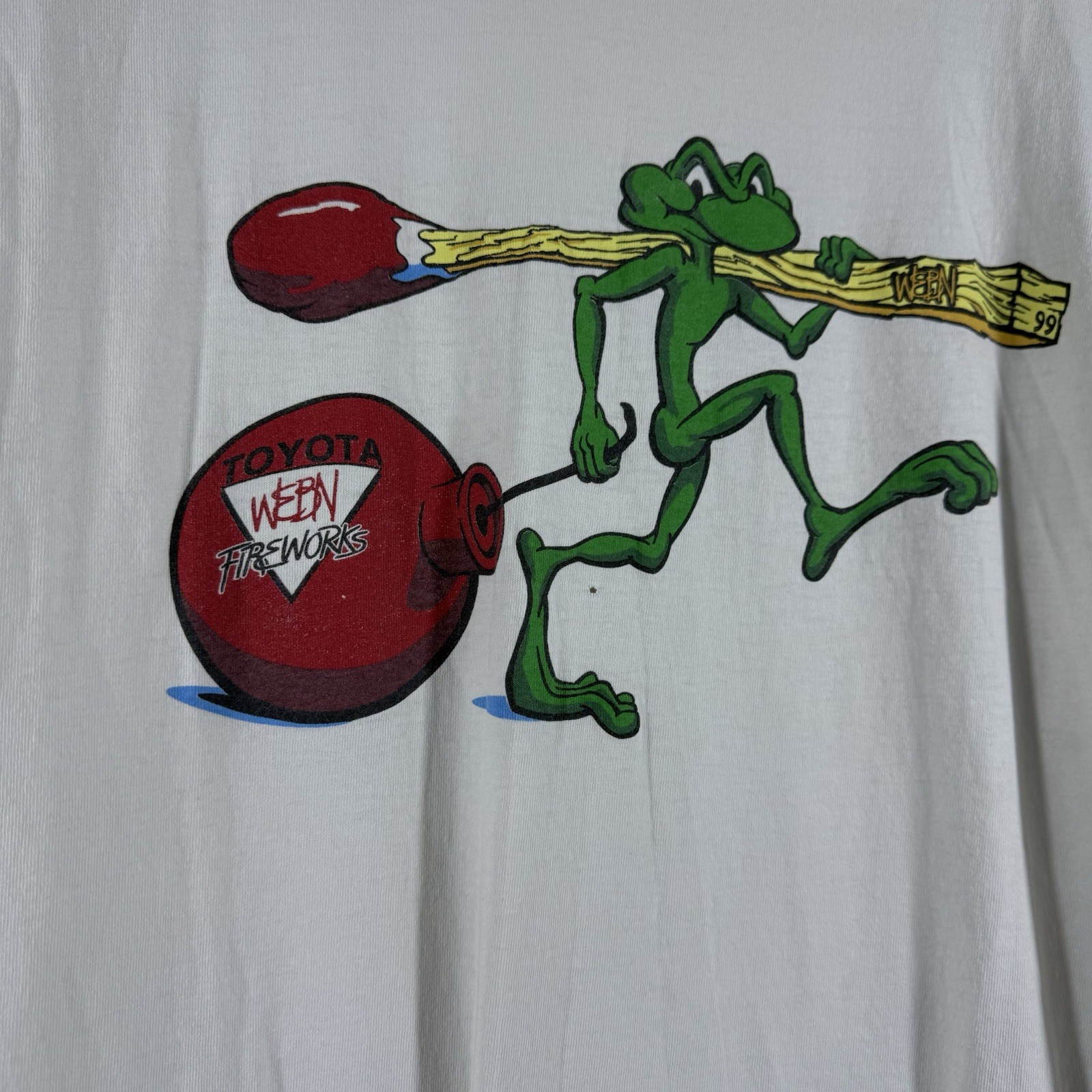 Vintage 90s 00s WEBN 102.7FM Toyota Fireworks Bombs Cannonball Shirt 24x29 XL gallery