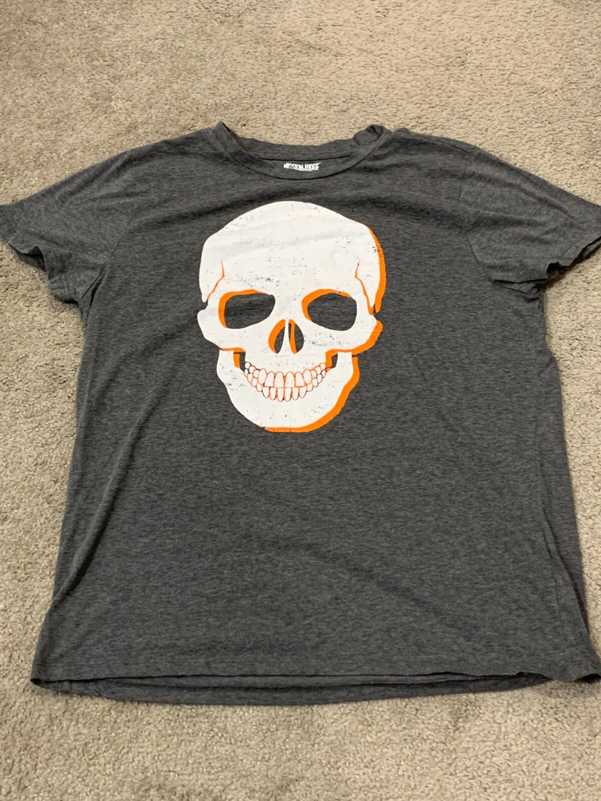 Mission Ridge Skull T Shirt Men's Size Large Gray White Orange Graphic Halloween gallery