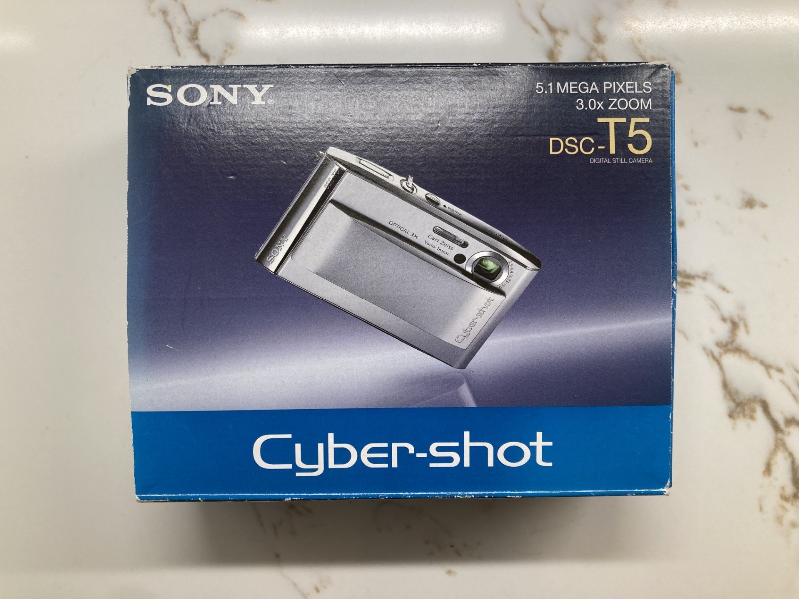 Sony DSC-T5 digital camera – tested and WORKING – with extras!