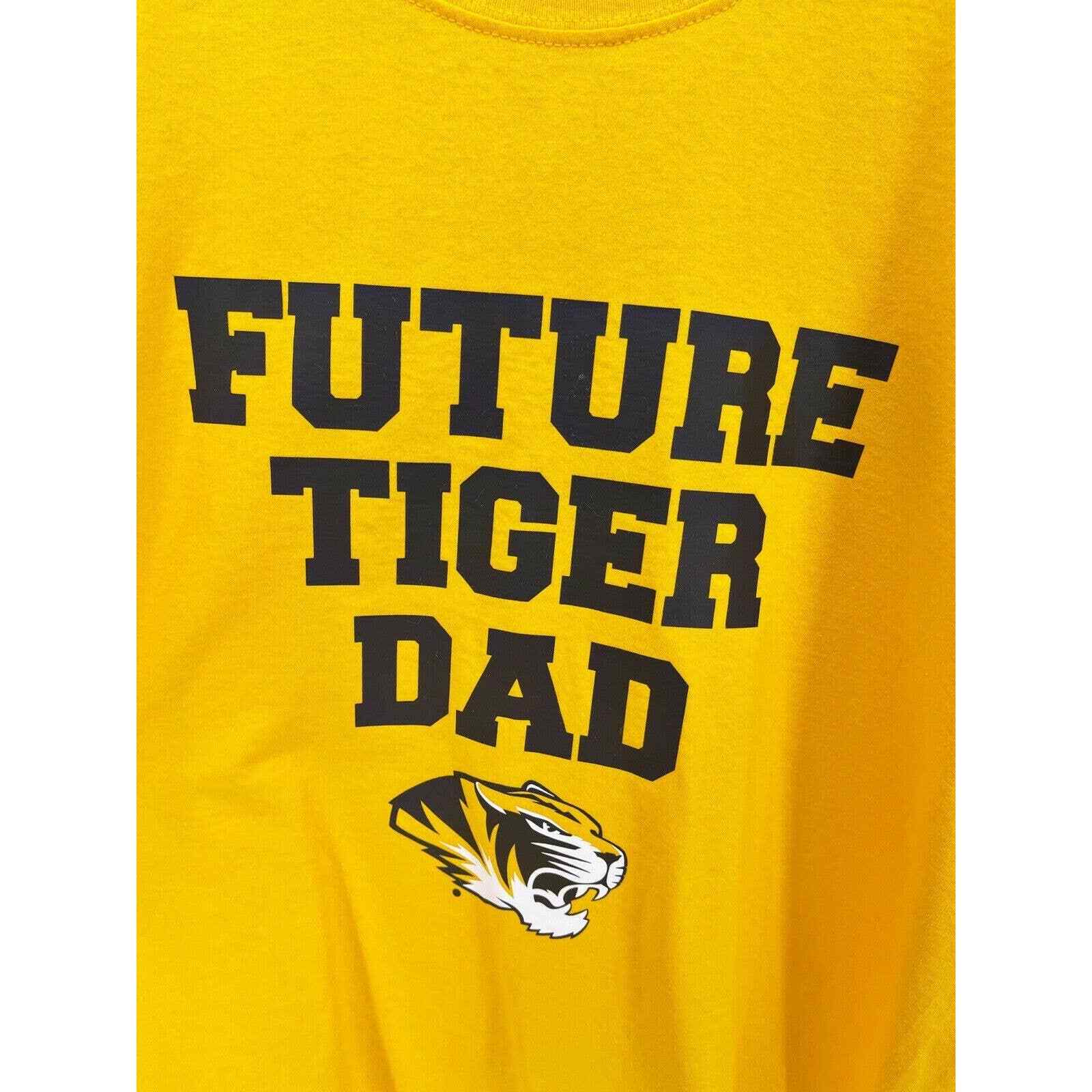 University Of Missouri T-Shirt Men's Large Gold Future Tiger Dad Mizzou Tigers gallery