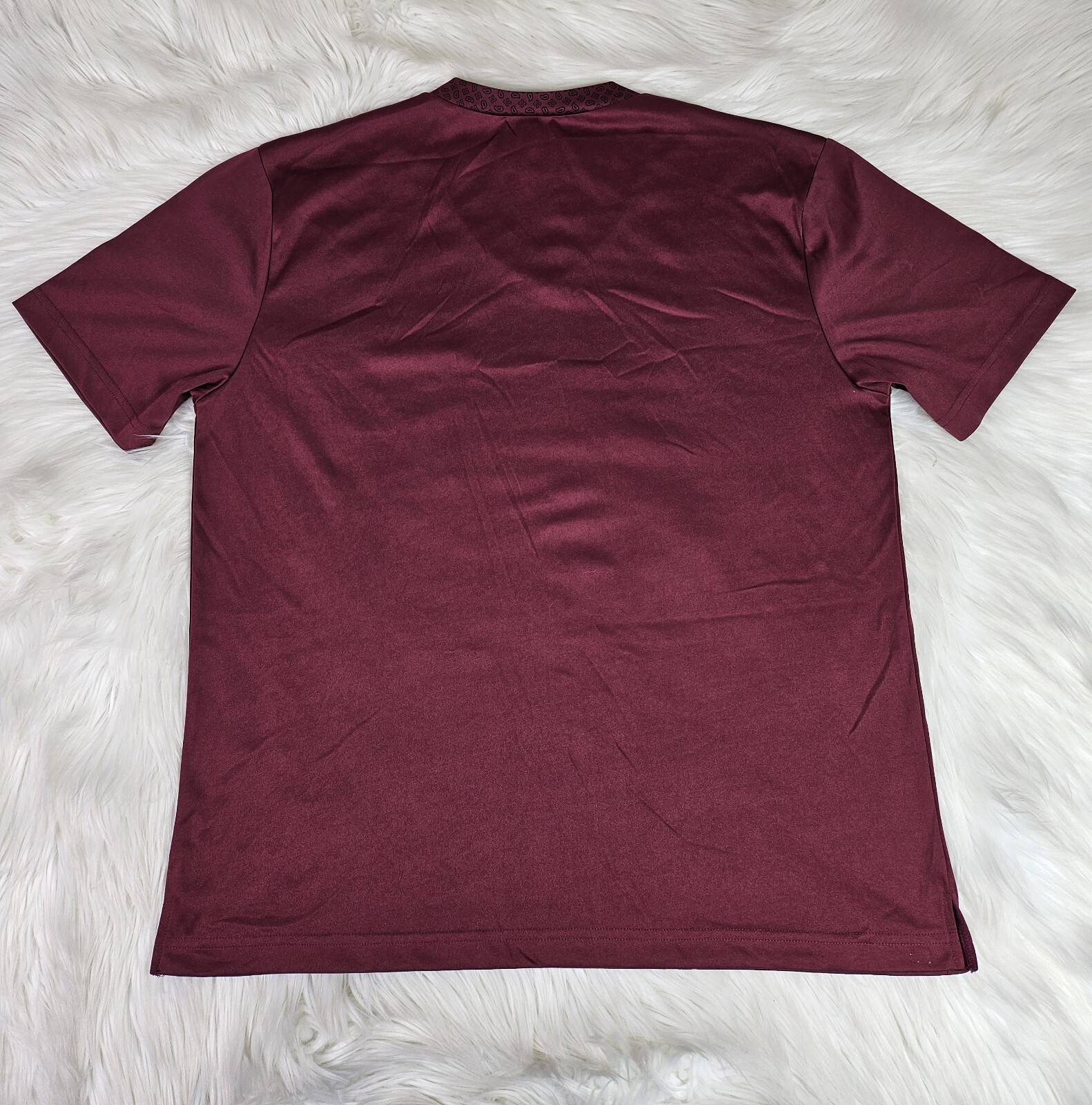JOHN BLAIR FINE MENSWEAR V NECK STRETCH MAROON PAISLEY COLLAR (L) gallery