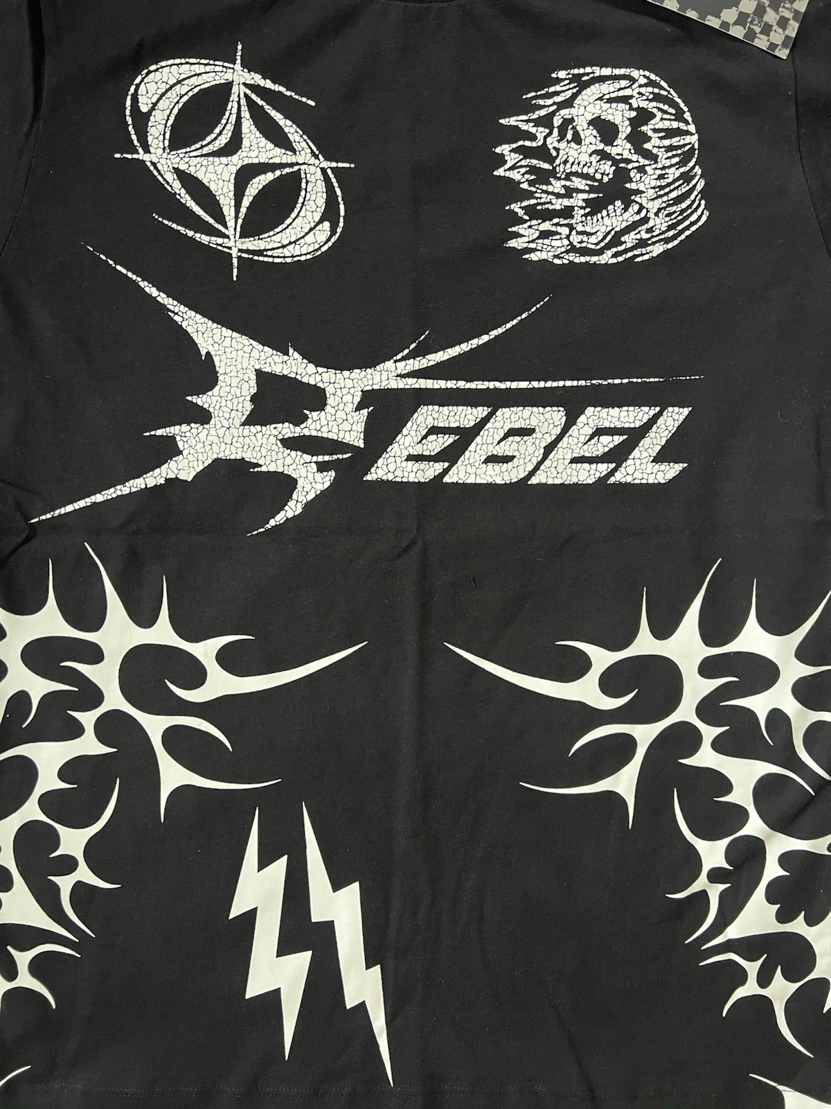 Rebel Minds Black Graphic Streetwear Tee Mens Large Y2K Tribal Goth Punk Shirt gallery