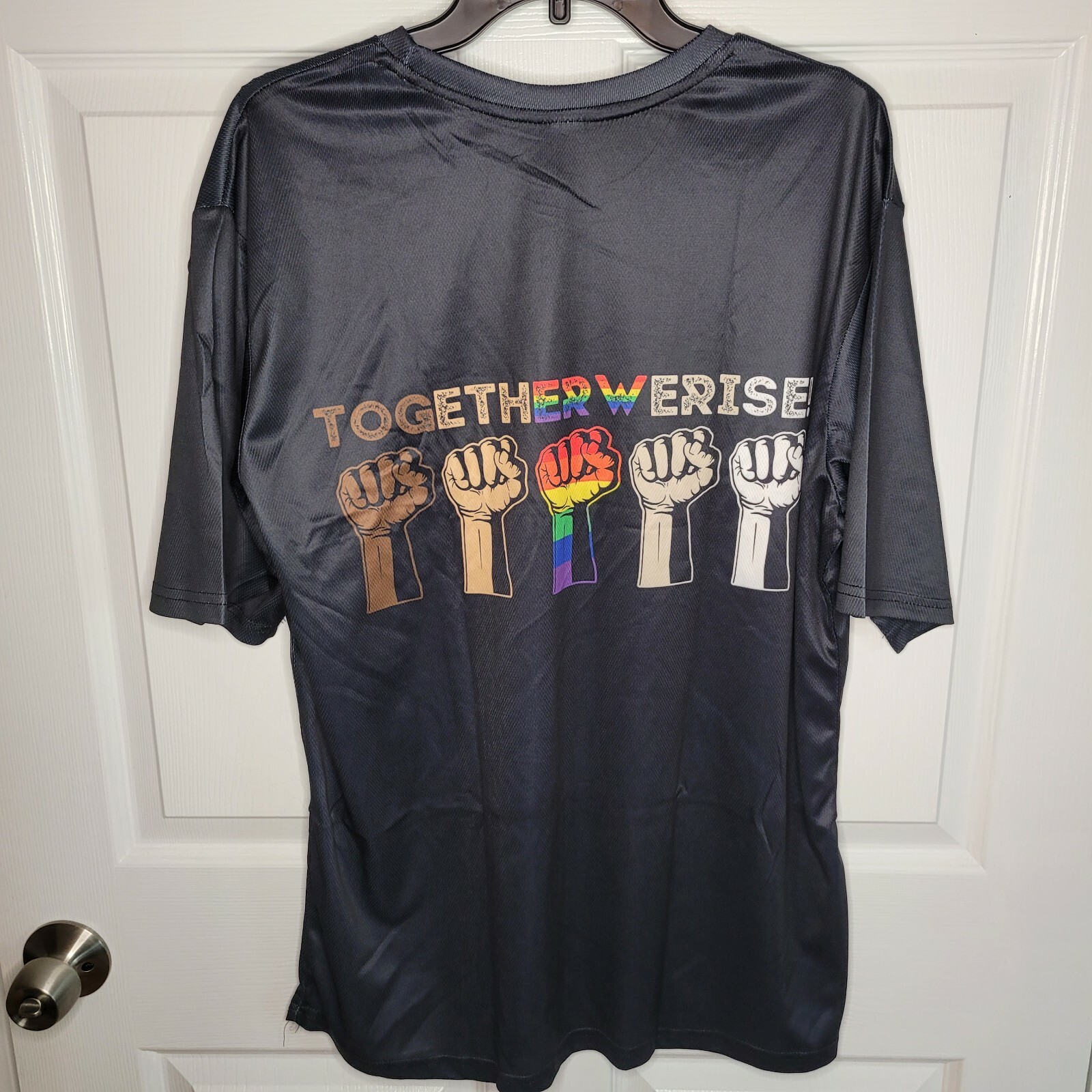 Together We Rise - Raised Hands Short Sleeve T-Shirt Men’s Size L gallery