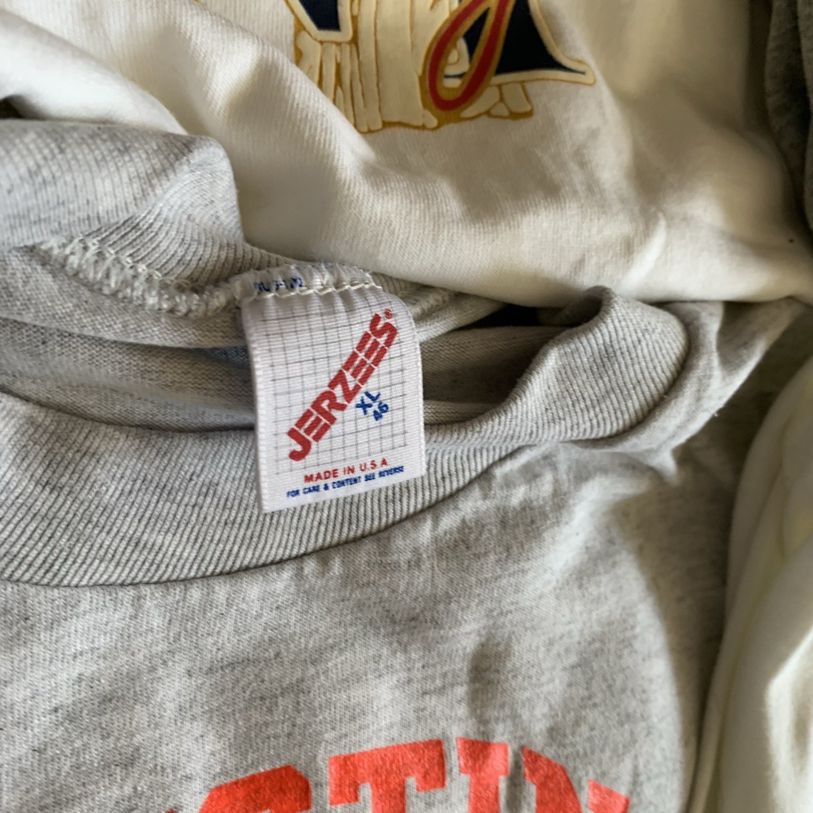 Lot of 12 Vintage T Shirts Travel 80s-Y2K. Soho NYC, WTC, India, Austin, Branson gallery