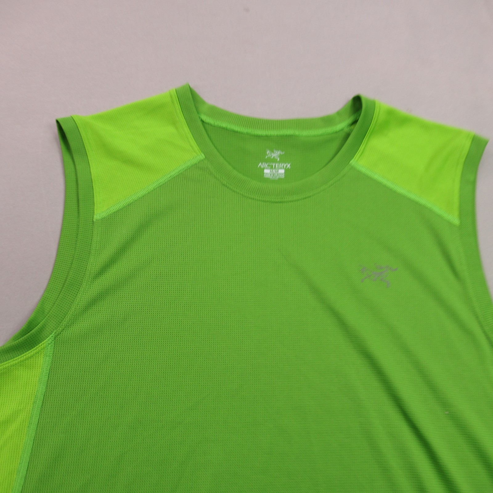 Arcteryx Shirt Mens Medium Sleeveless Crew Neck Stretch Lightweight Hiking Green gallery