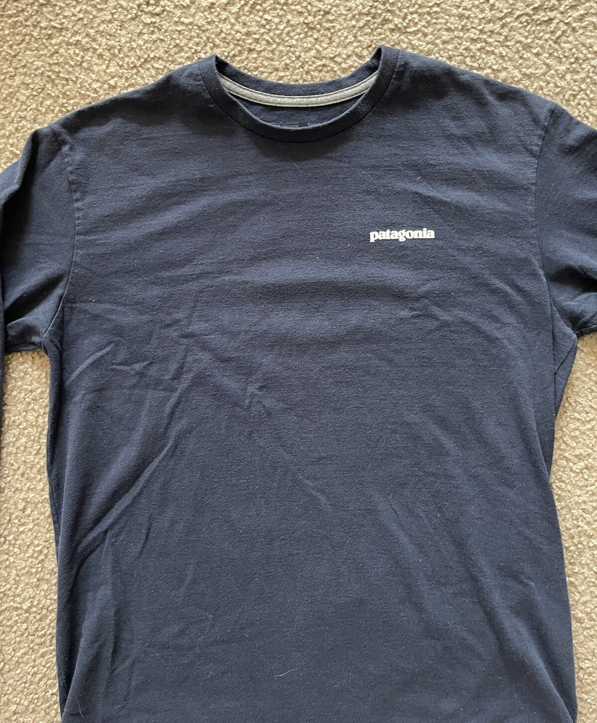 Patagonia Men's Long Sleeve Small Navy Hiking Mountain T-Shirt Run Travel Sports gallery