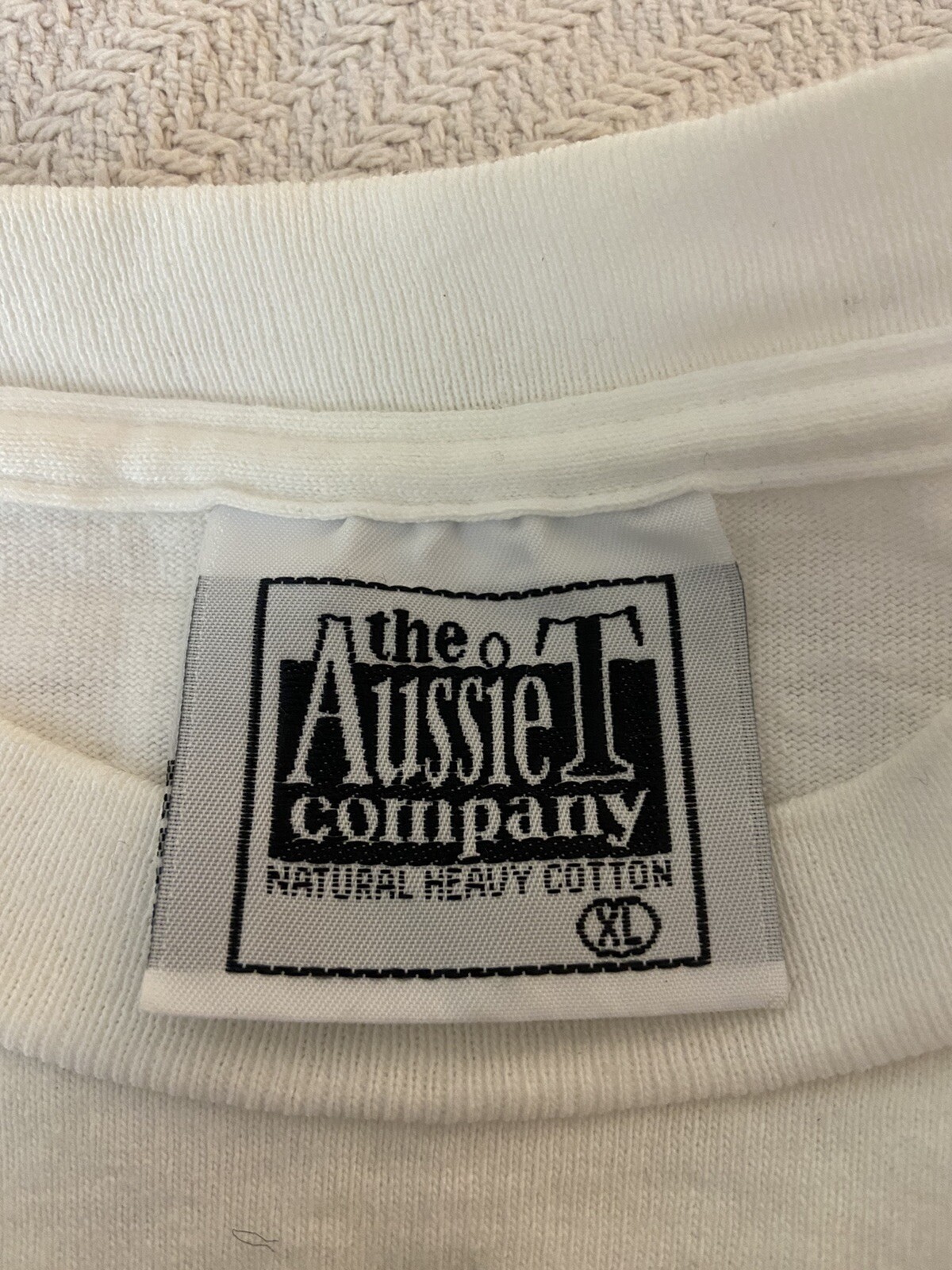 vintage. t shirt .1994 . Andrea Waiker Aussie T. size XL. gallery